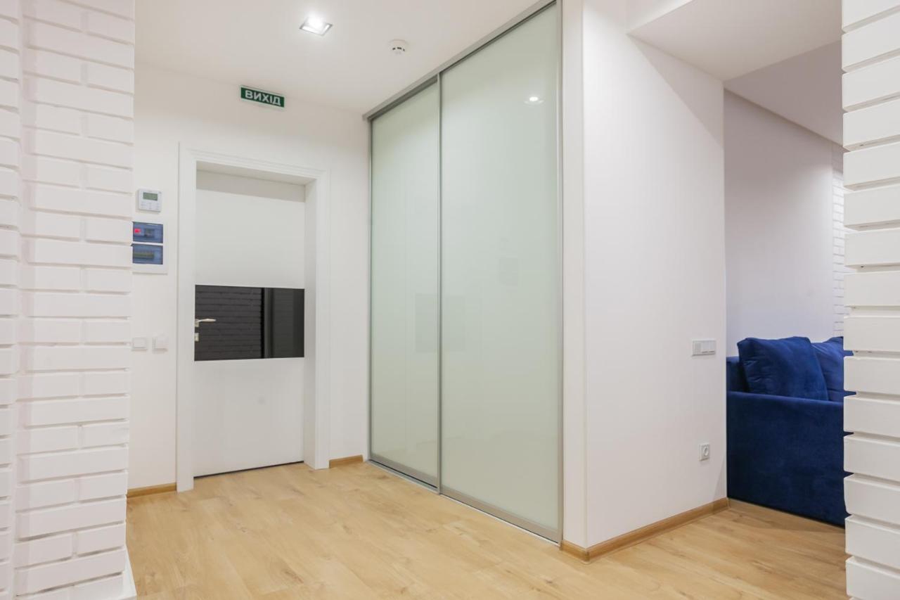 Amsterdam Lviv Apartments エクステリア 写真